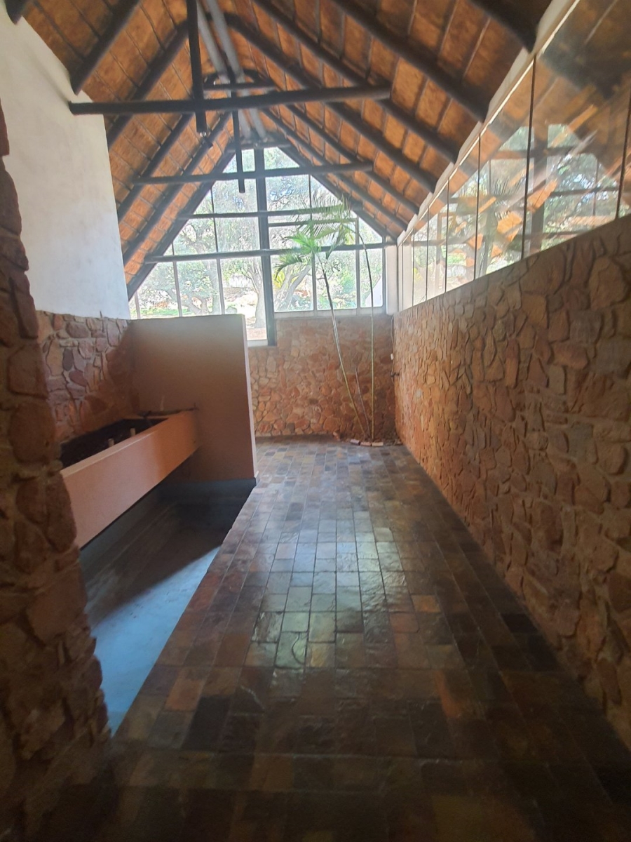 To Let 5 Bedroom Property for Rent in Hartbeespoort Rural North West